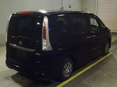 Nissan SERENA  с аукциона в Японии