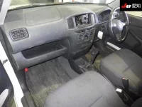 Toyota SUCCEED лот № 20083 оценка 3.5  с аукциона в Японии 2