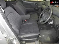 Toyota FUNCARGO лот № 30447 оценка 3.5  с аукциона в Японии 5