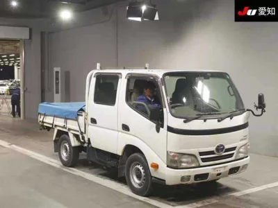 Toyota DYNA  с аукциона в Японии