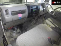 Toyota DYNA лот № 20081 оценка 3  с аукциона в Японии 2