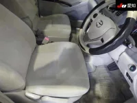 Toyota ISIS лот № 30573 оценка 3  с аукциона в Японии 5