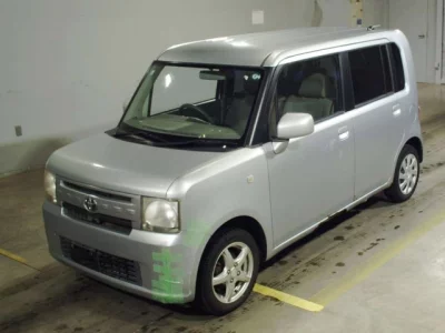Toyota PIXIS SPACE
