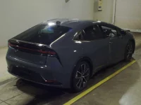 Toyota Prius лот № 30 оценка R  с аукциона в Японии 1