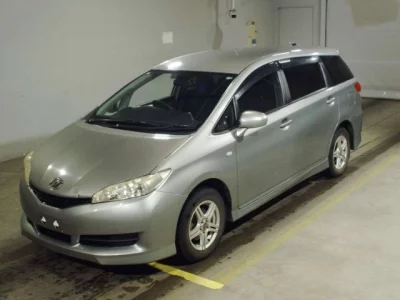 Toyota WISH  с аукциона в Японии