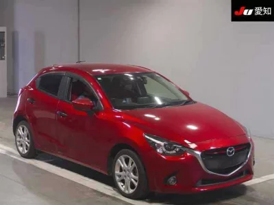 Mazda DEMIO  с аукциона в Японии