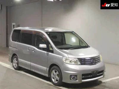 Nissan SERENA  с аукциона в Японии