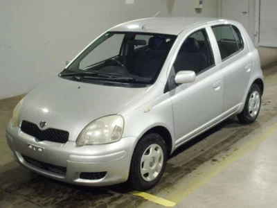 Toyota VITZ  с аукциона в Японии