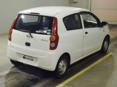 Daihatsu MIRA  с аукциона в Японии