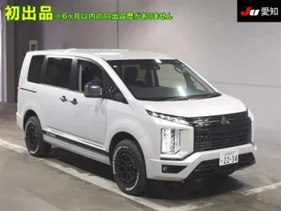 Mitsubishi Delica D:5