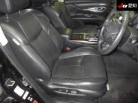 Nissan FUGA лот № 30396 оценка 3.5  с аукциона в Японии 5