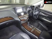 Nissan FUGA лот № 30396 оценка 3.5  с аукциона в Японии 2