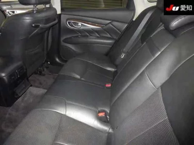 Nissan FUGA  с аукциона в Японии