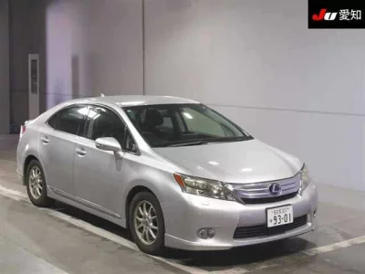 Lexus HS