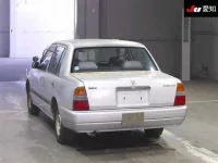 Toyota CROWN COMFORT лот № 30631 оценка 3.5  с аукциона в Японии 1