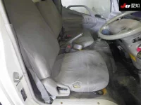 Toyota DYNA лот № 7076 оценка R  с аукциона в Японии 5