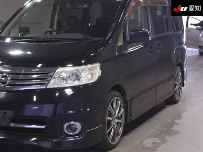 Nissan SERENA  с аукциона в Японии