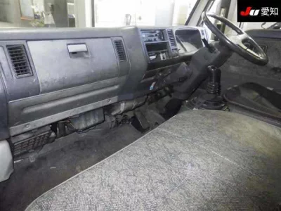 Mazda TITAN  с аукциона в Японии