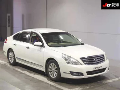 Nissan TEANA