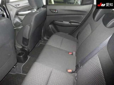 Suzuki SWIFT  с аукциона в Японии