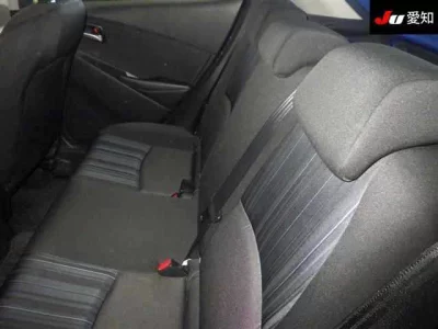 Mazda DEMIO  с аукциона в Японии