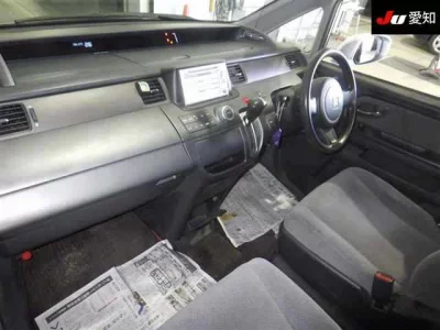 Honda STEP WAGON  с аукциона в Японии