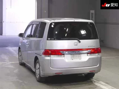 Honda STEP WAGON  с аукциона в Японии
