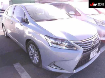 Lexus HS
