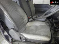 Nissan CARAVAN VAN лот № 20117 оценка 3.5  с аукциона в Японии 5