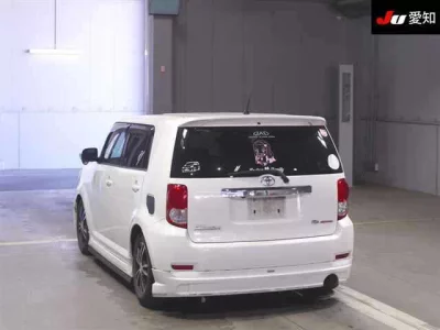 Toyota COROLLA RUMION  с аукциона в Японии