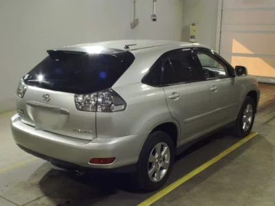 Toyota HARRIER  с аукциона в Японии
