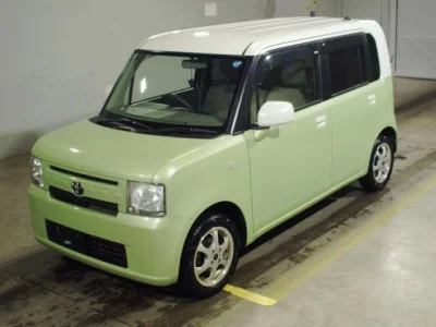 Toyota PIXIS SPACE