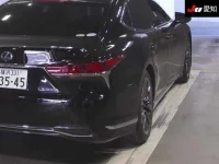 Lexus LS лот № 4232 оценка 4  с аукциона в Японии 7