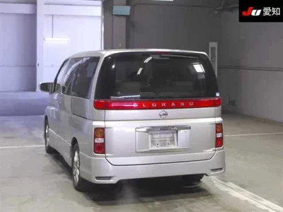 Nissan ELGRAND  с аукциона в Японии