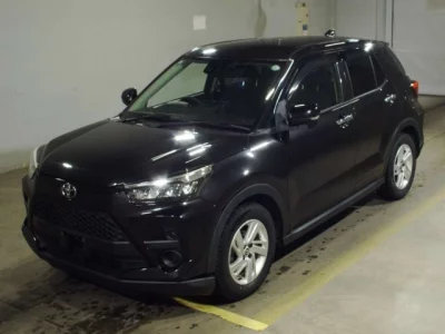 Toyota RAIZE  с аукциона в Японии