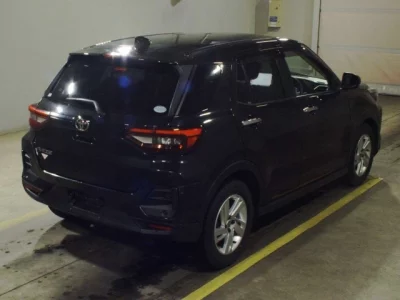 Toyota RAIZE  с аукциона в Японии