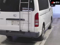 Toyota HIACE VAN лот № 7111 оценка 3.5  с аукциона в Японии 7