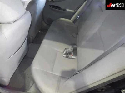 Toyota COROLLA AXIO  с аукциона в Японии