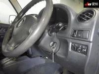 Mazda AZ-OFFROAD лот № 35375 оценка 3.5  с аукциона в Японии 4