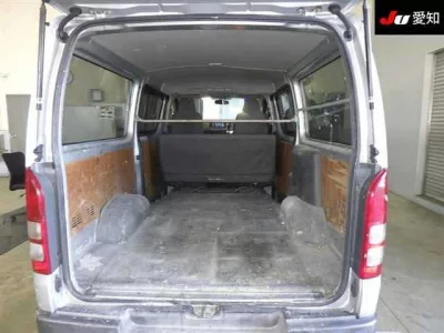 Toyota HIACE VAN  с аукциона в Японии