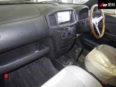 Toyota SUCCEED  с аукциона в Японии