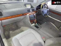 Toyota PROGRES лот № 1047 оценка 3  с аукциона в Японии 2