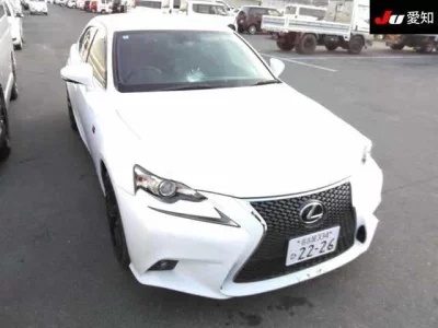 Lexus IS