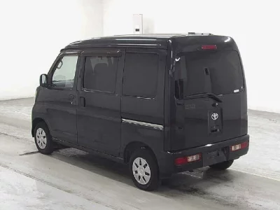 Toyota Pixis Van