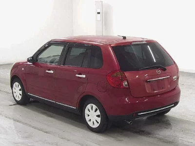 Mazda VERISA  с аукциона в Японии