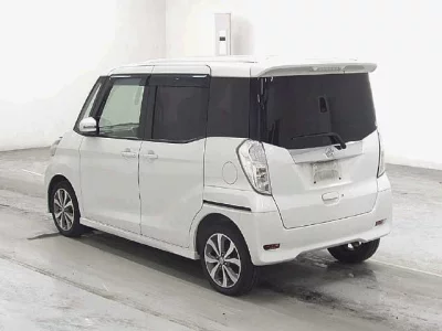 Nissan DAYZ ROOX  с аукциона в Японии