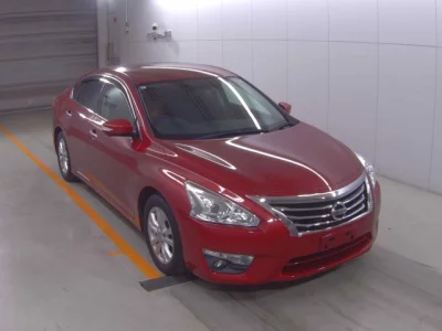 Nissan TEANA