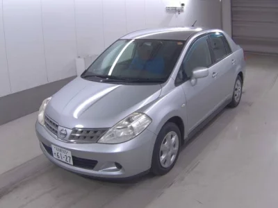Nissan TIIDA LATIO