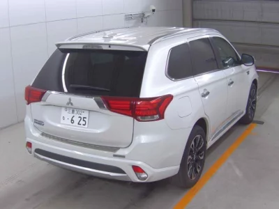 Mitsubishi OUTLANDER PHEV