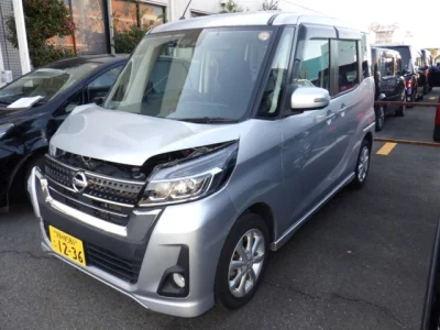 Nissan DAYZ ROOX  с аукциона в Японии